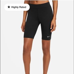 NWOT Nike athletic bike shorts
